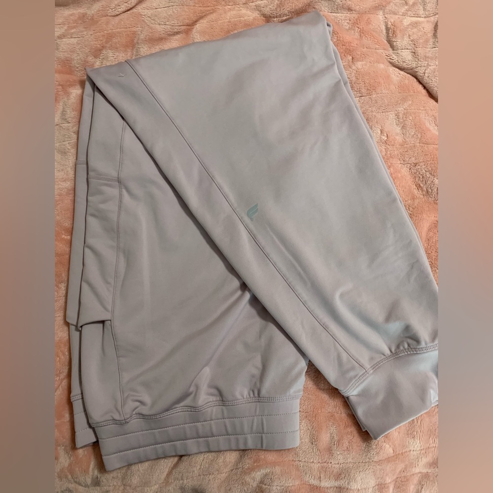 Women’s Fabletics Thermaflex Joggers 2X